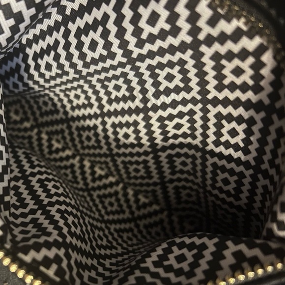 MMS Design Studio Black Crossbody Bag with Adjustable Strap - Picture 4 of 6